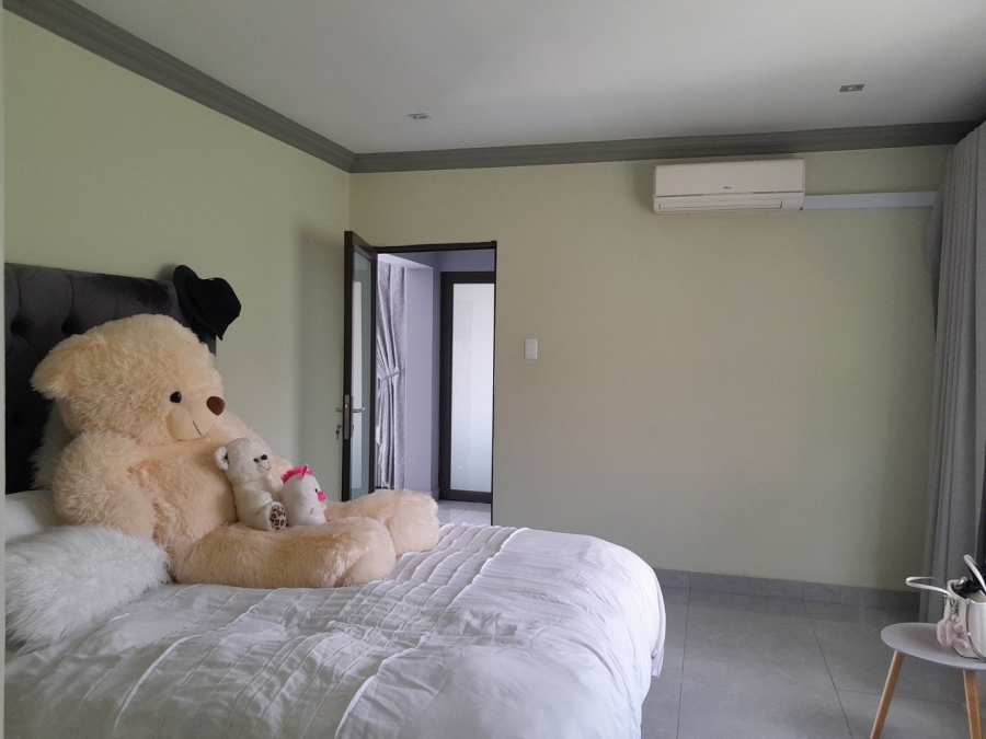 6 Bedroom Property for Sale in Kosmos Ridge North West